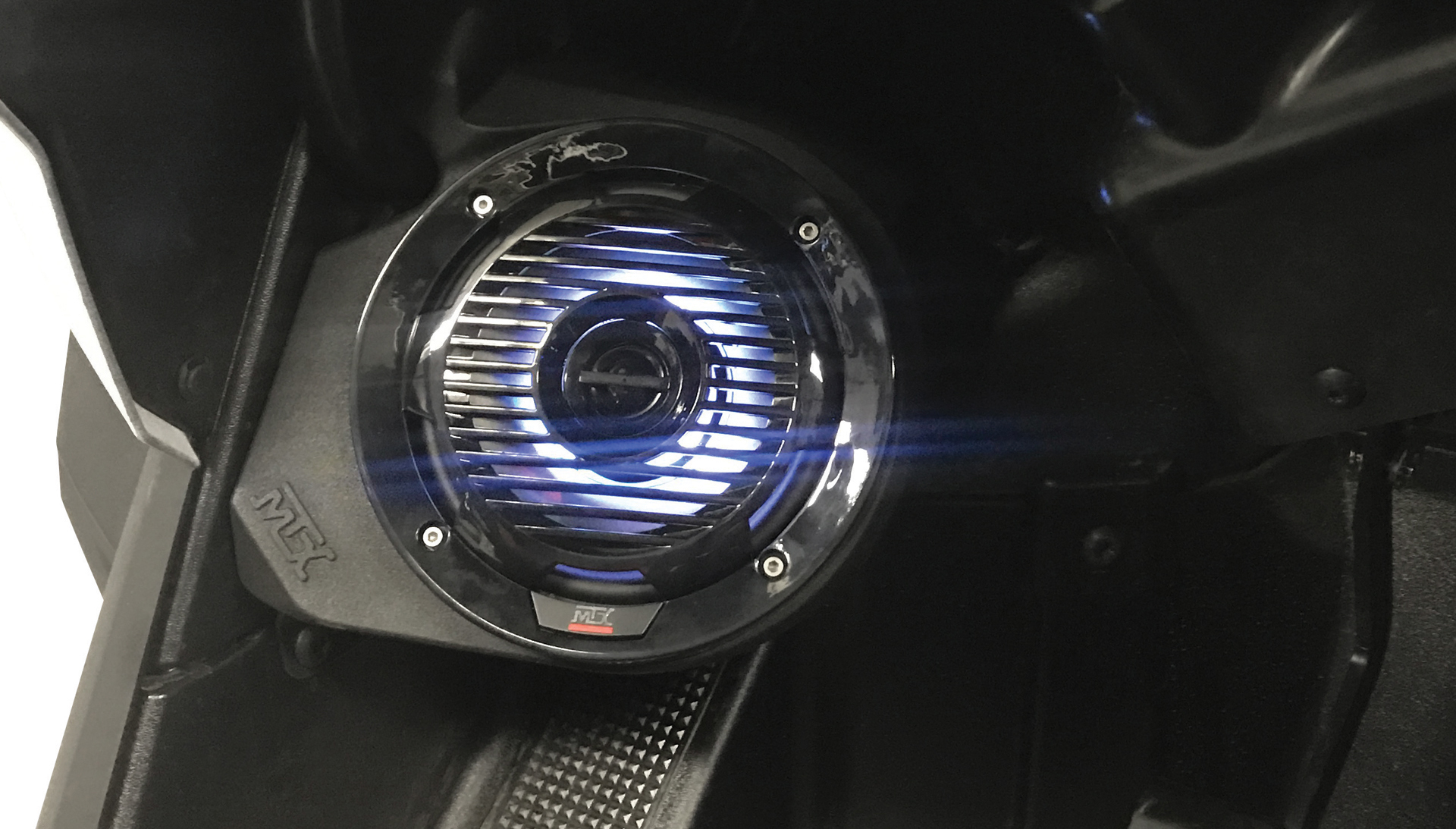 RZR-14-FS Installed